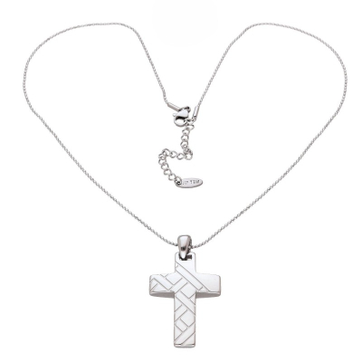 Naszyjnik z dużym srebrnym krzyżem